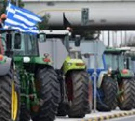 НЕЗАДОВОЛНИТЕ ГРЧКИ ФАРМЕРИ ЌЕ БЛОКИРААТ ПАТИШТА: Најавените затворања на автопати, пристаништа и гранични премини почнуваат од 30 ноември