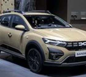 DACIA SANDERO НАЈПРОДАВАНА за месец октомври во Европа – подобра од своите конкуренти Clio и T-Roc