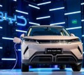 Кинеските производители на автомобили се повлекуваат од рекордниот удел на европскиот пазар