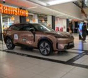 Lynk & Co 08 изложен во City Mall до 31. декември – Ексклузивна празнична понуда за најиновативниот plug-in хибрид во Европа