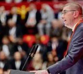 МИЦКОСКИ ПРЕДУПРЕДУВА Бугарите во Уставот не е проблем, новите условувања потоа се катастрофа за Македонците