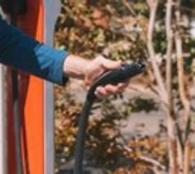 Шпанија вбризгува 1,3 милијарди евра во струја – целта е 95% од автомобилите да бидат електрифицирани до 2035