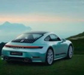 Викенд тарифа: Porsche со нов и уникатен 911 Carrera T „Formosa“