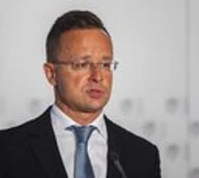 Сијарто: Унгарија и Словачка бараат поништување на регулативите на RePowerEU за руски енергетски производи