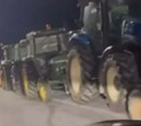 ГОЛЕМИ КОЛОНИ И ЦЕЛОДНЕВЕН ХАОС НА ЕВЗОНИ Тракторите се тргнаа, сообраќајот конечно нормализиран од 21 часот