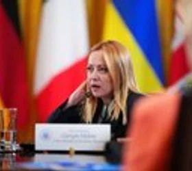 И Мелони повикува на укинување на европската забрана за автомобили на бензин