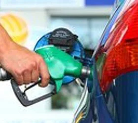 Нафтата поскапува втора недела: што значи тоа за цените на горивата