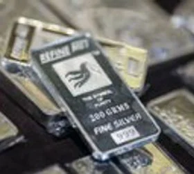 Среброто влегува во својата „златна доба“ - побарувачката ќе експлодира во 2026 година