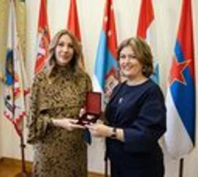 МАКЕДОНИЈА И СРБИЈА ГРАДАТ НОВА ЕНЕРГЕТСКА ВРСКА Проект од стратешко значење за регионот и Европа