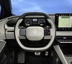 Физичките копчиња се враќаат – Volkswagen го откри ентериерот на ID. Polo!