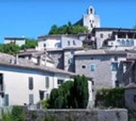 Жителите на ова француско село почнаа акција за споделување еден автомобил