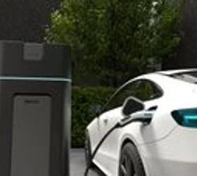 „Тесла“ повеќе не е „крал на електричните автомобили“ - еве кој ја презеде титулата