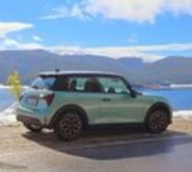 МИНИ јавува за успешна година, продаде преку 100.000 електрични автомобили лани