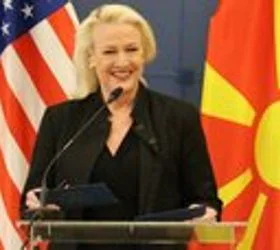 ТРИ ГОДИНИ РАБОТЕВМЕ ЗАЕДНО, ВО НЕКОИ ОБЛАСТИ ПОСТИГНАВМЕ НАПРЕДОК, ВО ДРУГИ РАБОТАТА ПРОДОЛЖУВА, РЕЧЕ АГЕЛЕР ПРЕД ЗАМИНУВАЊЕТО ОД ...