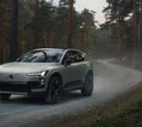 Волво ја вложува иднината во Е Икс 60, соперник на БМВ и-Икс-3 што ќе го освојува светот