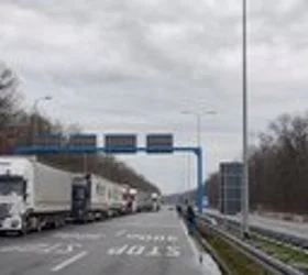 Автобуските превозници ќе протестираат со камионџиите ако не се најде поволно решение