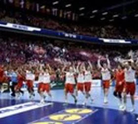 ВИДЕО | Данска победи и ќе игра против Германија за титулата на Европското ракометно првенство