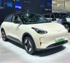 Кинескиот автомобилски пазар во 2025: Овие 5 модели доминираат во продажбата