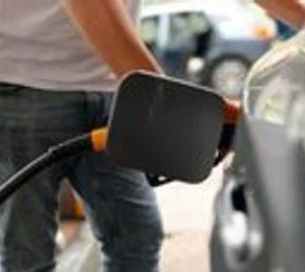 Што да направите ако ставите погрешно гориво во вашиот автомобил: Во овој случај, сценариото е најкритично