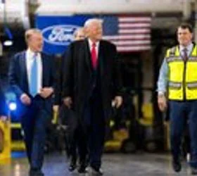 ЌЕ ПОПУШТИ ЛИ ТРАМП ПРЕД КИНЕСКАТА КОНКУРЕНЦИЈА: Форд размислува за партнерство со BYD и Geely