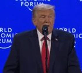 Трамп му пркоси на Врховниот суд: „Одлуката е срамна, веднаш воведувам нови царини од 10 проценти“