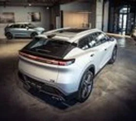 Започна со работа новиот салон на Dongfeng во Скопје!