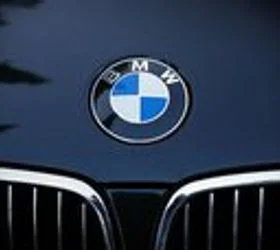 BMW го одржува профитот додека Volkswagen и Porsche се соочуваат со големи загуби