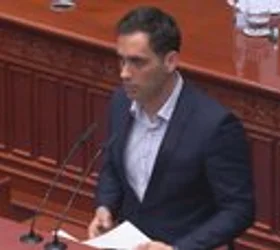 (Видео) Мециновиќ: Бараме закон со кој ќе се ограничат кириите, до стан само без бубрег