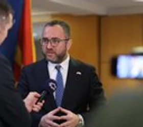 3,5 МИЛИОНИ ДОЛАРИ ОД САД ЗА ЈАКНЕЊЕ НА МВР Дијалогот во Вашингтон носи резултати, вели Тошковски