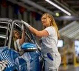 Расте интересот за електрични возила во Европа по скокот на цените на горивата