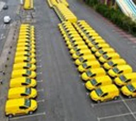 Нови возила, но кадарот „старее“ – кратења во администрацијата на „Пошта“, нови вработувања на поштари